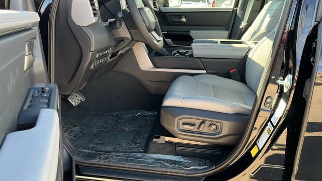 New 2026 Toyota Tundra Limited AWD/4WD image 18