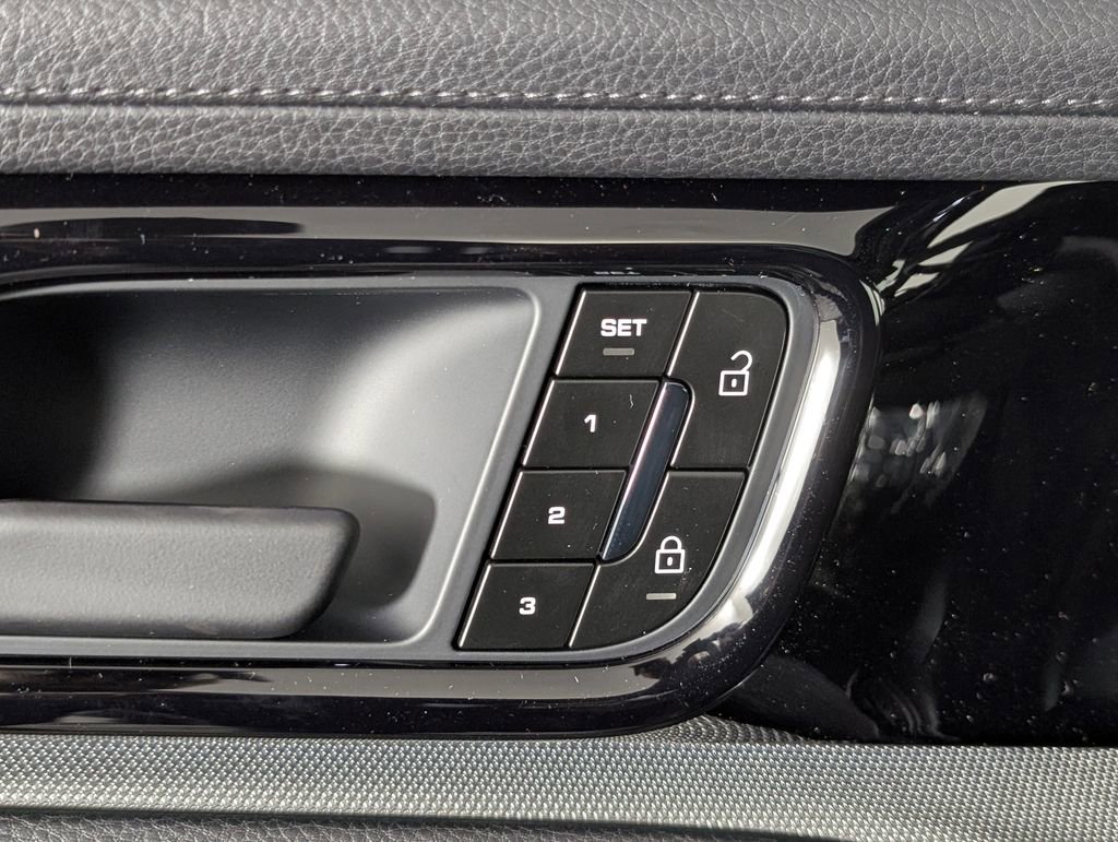 New 2026 Porsche Panamera 4 image 27