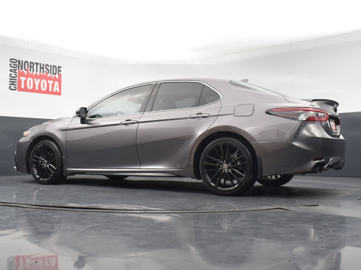 Used 2022 Toyota Camry XSE FWD image 28