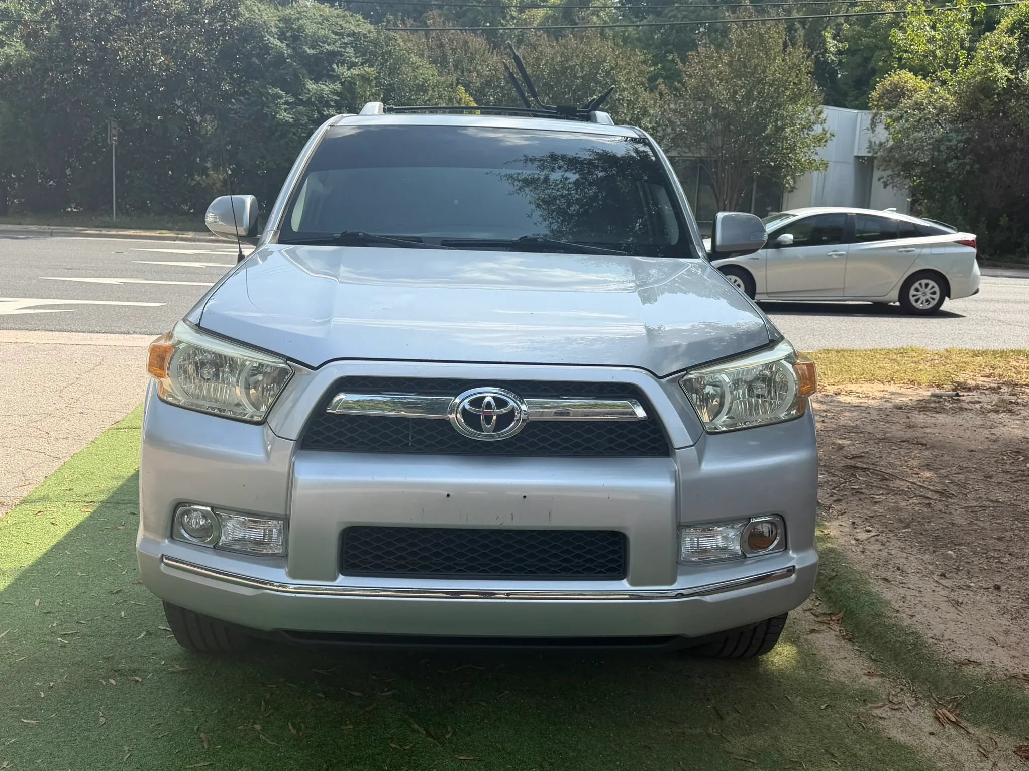 Used 2010 Toyota 4Runner SR5 AWD/4WD image 7