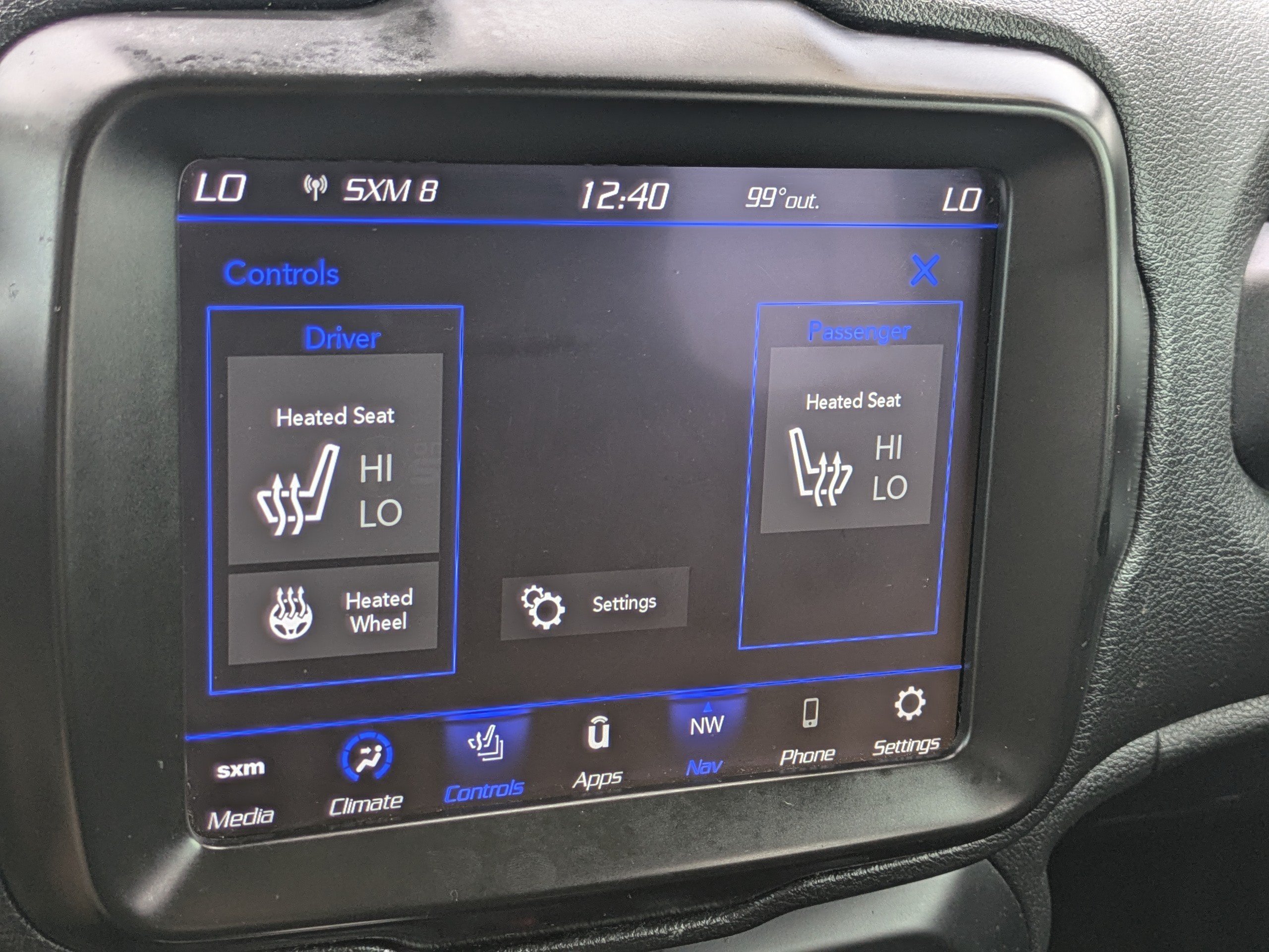 Used 2022 Jeep Renegade Latitude AWD/4WD image 30