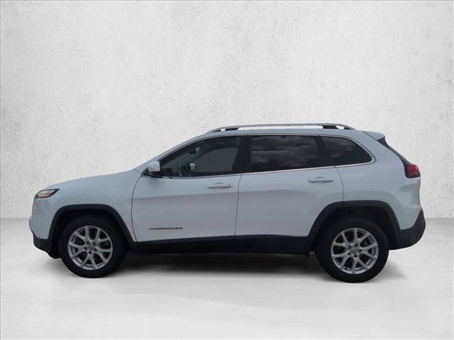Used 2017 Jeep Cherokee Latitude FWD image 9