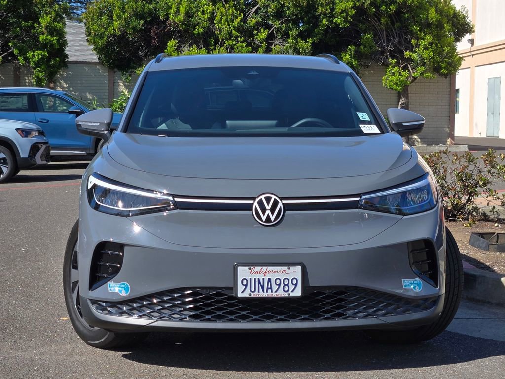 Certified 2025 Volkswagen ID.4 Pro image 3
