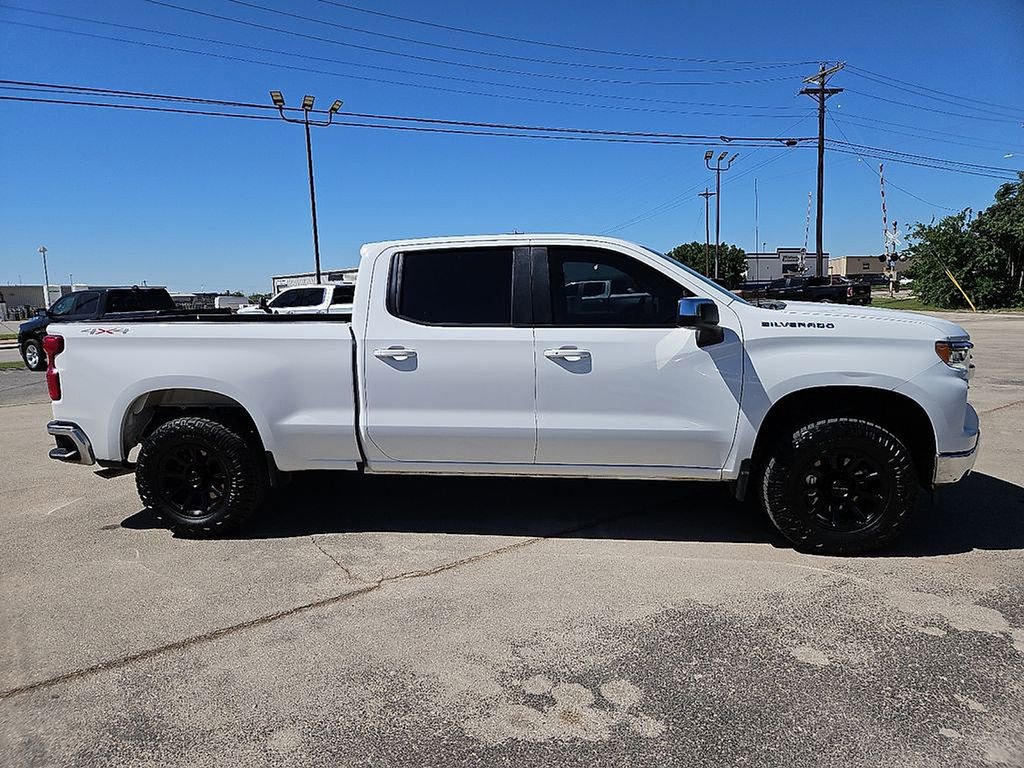 Used 2023 Chevrolet Silverado 1500 LT w/ Work Truck Package AWD/4WD image 9