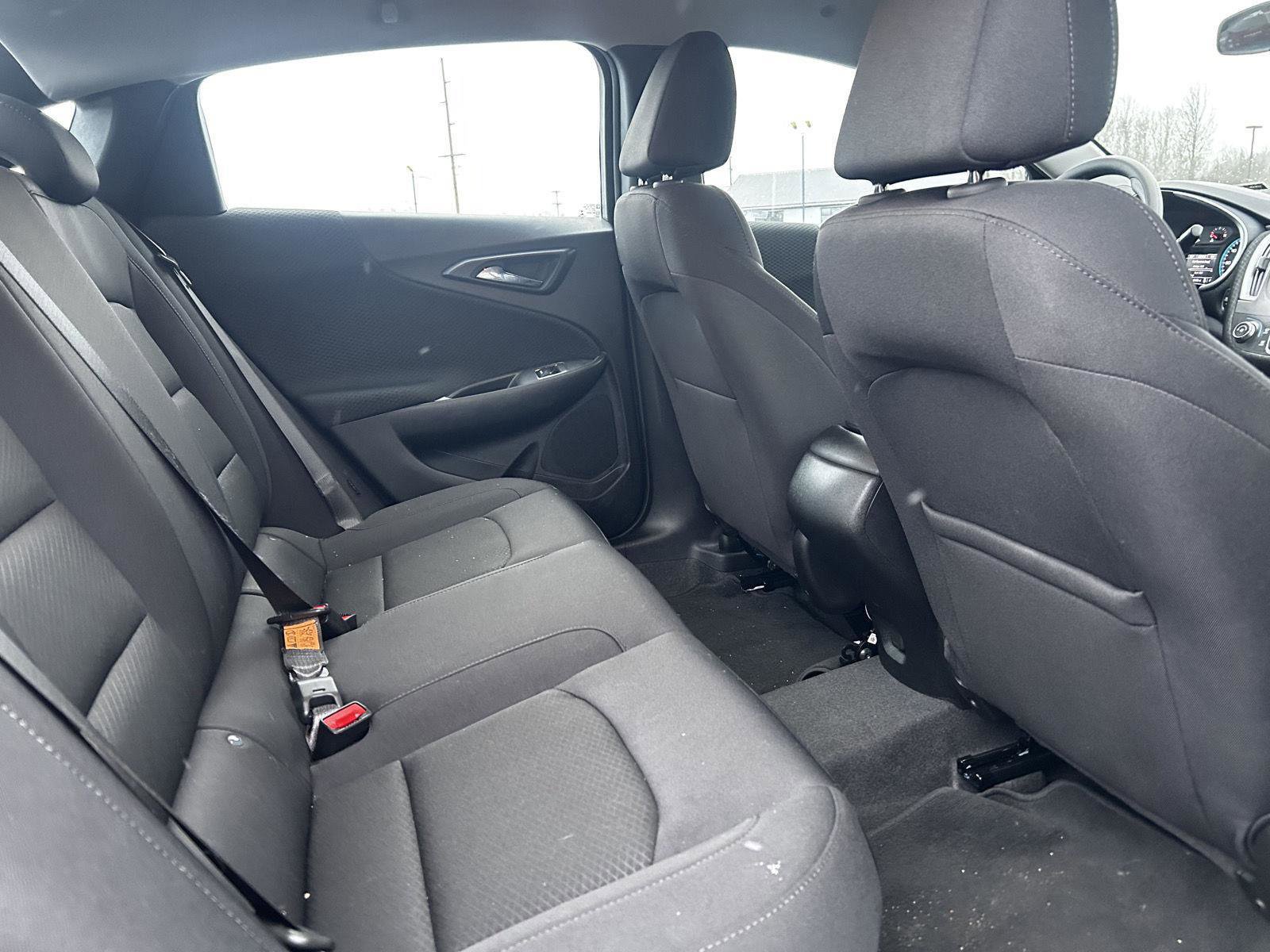 Used 2025 Chevrolet Malibu LS image 14