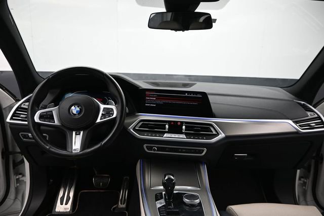 Used 2021 BMW X5 xDrive40i w/ M Sport Package AWD/4WD image 14