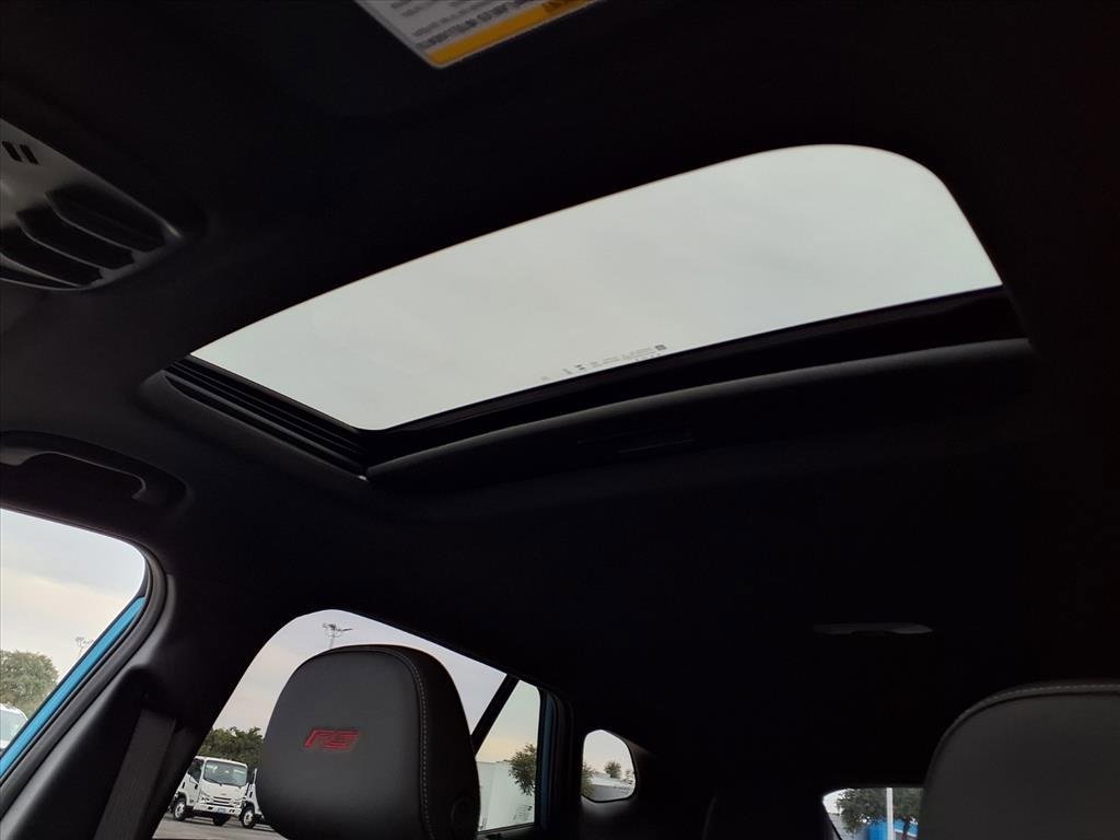 New 2026 Chevrolet Trax RS w/ Sunroof Package image 9