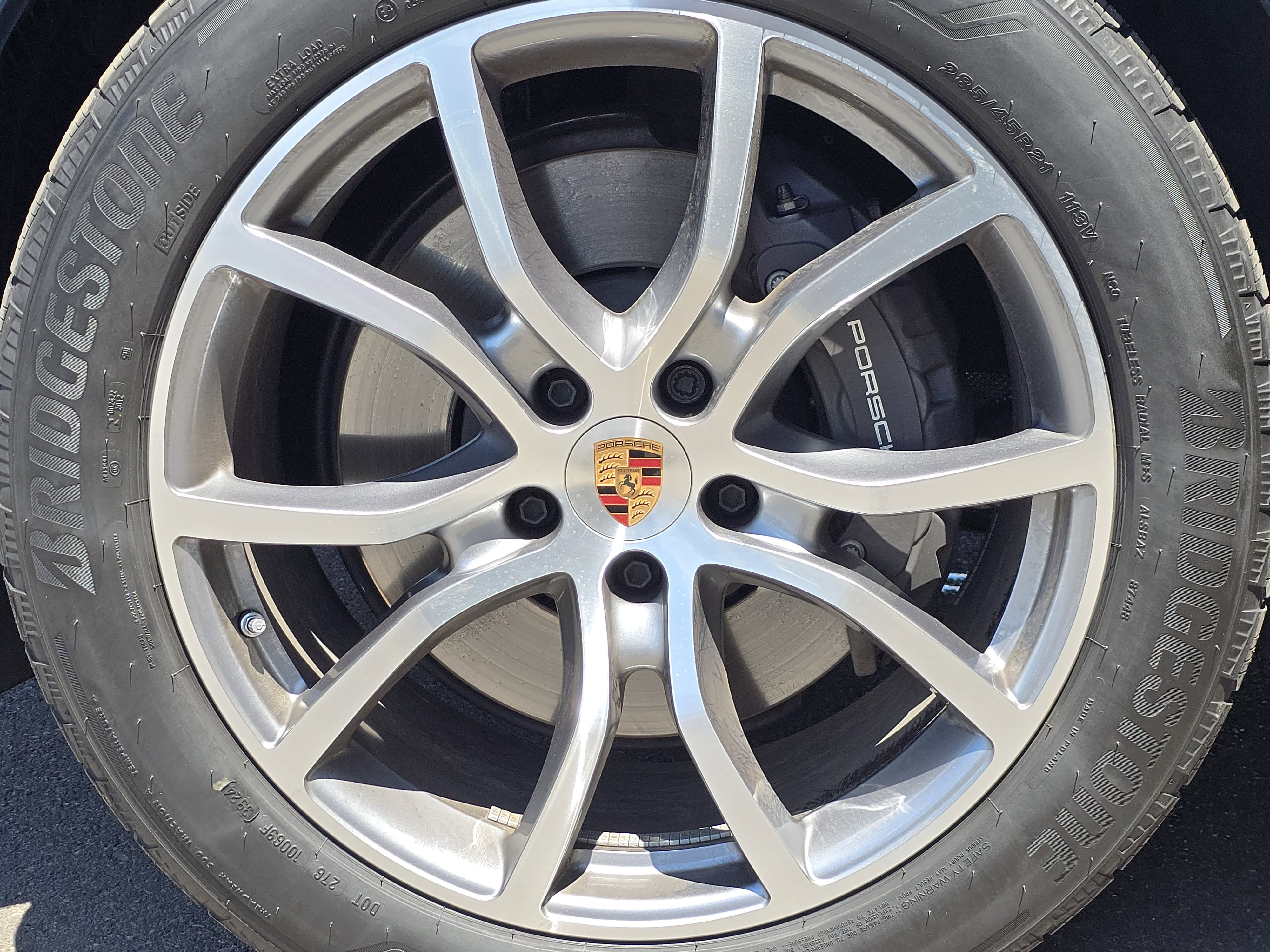 Certified 2025 Porsche Cayenne image 12