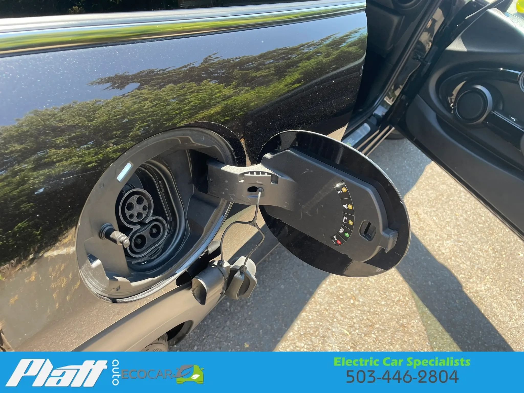 Used 2021 MINI Cooper SE w/ 6.5" Touchscreen Package FWD image 42