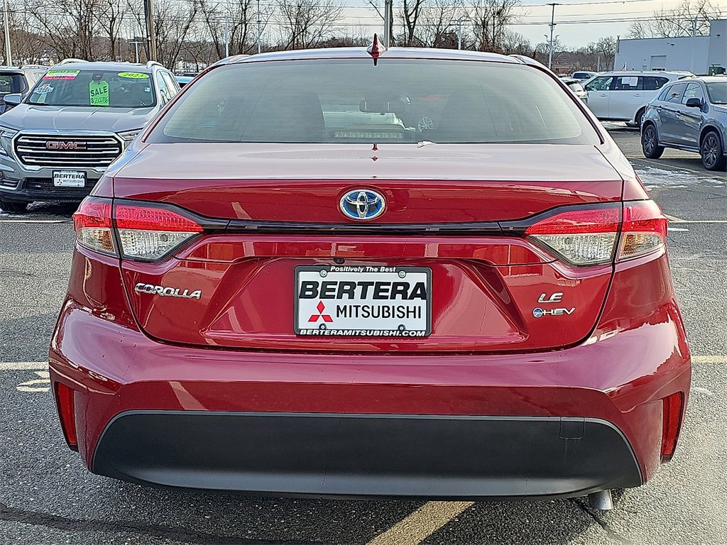 Used 2025 Toyota Corolla LE image 5