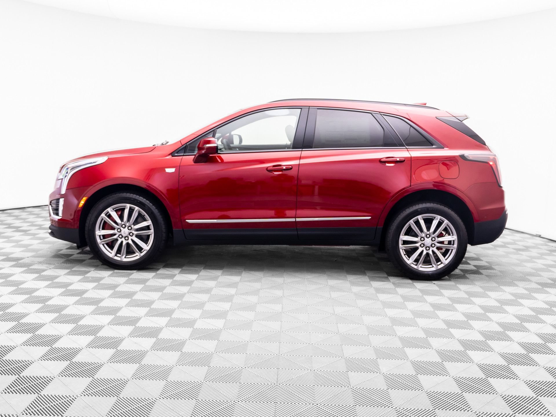 New 2026 Cadillac XT5 Sportv w/ LPO, Floor Liner Package AWD/4WD video 2