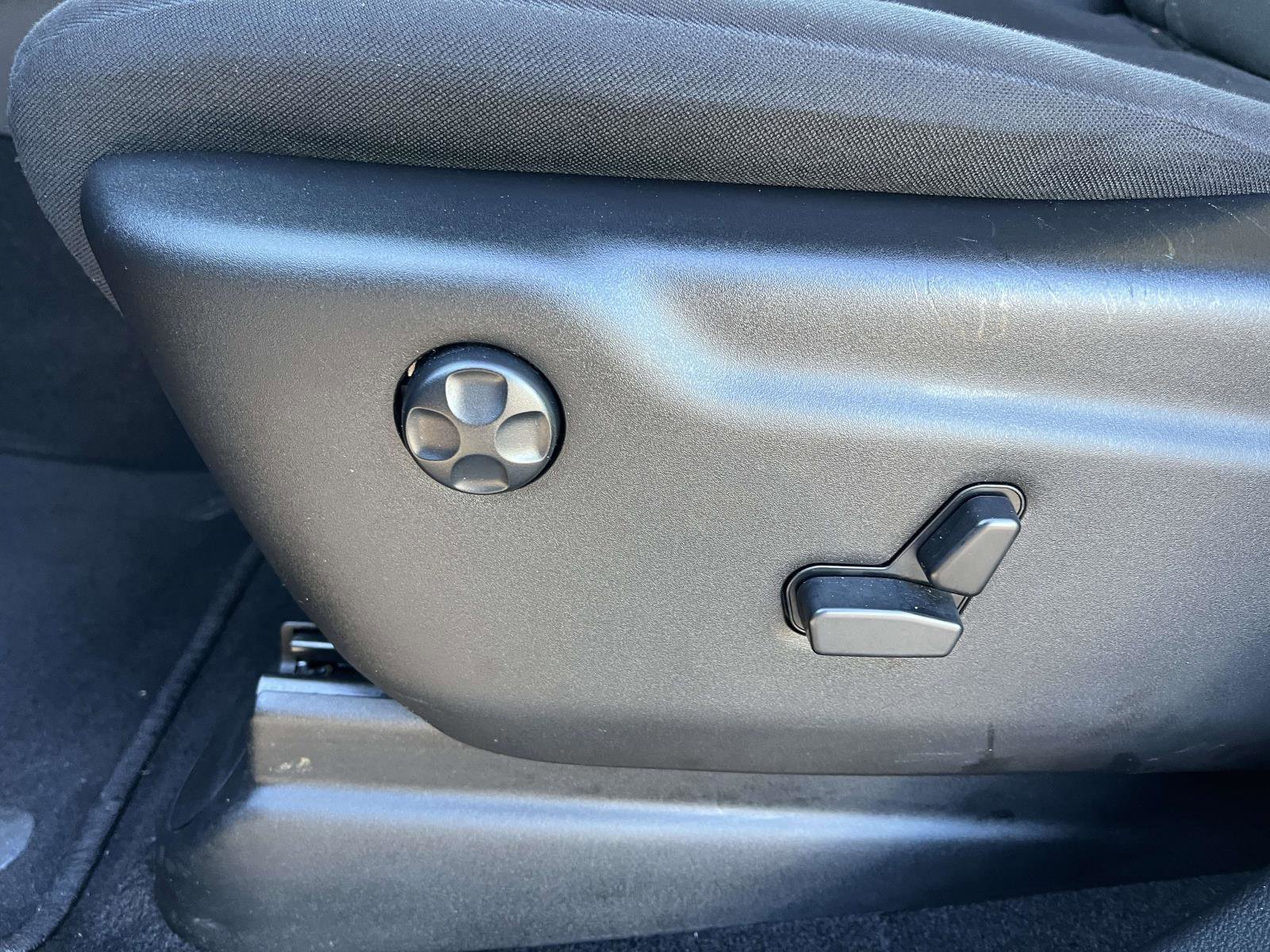 Certified 2024 Dodge Durango R/T w/ Blacktop Package image 18