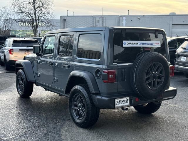 Used 2024 Jeep Wrangler Sport S image 4