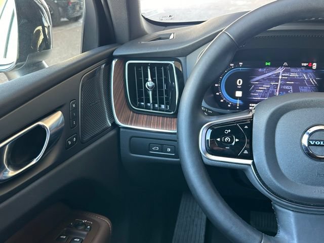 Used 2025 Volvo XC60 T8 Plus w/ Protection Package Premier AWD/4WD image 14