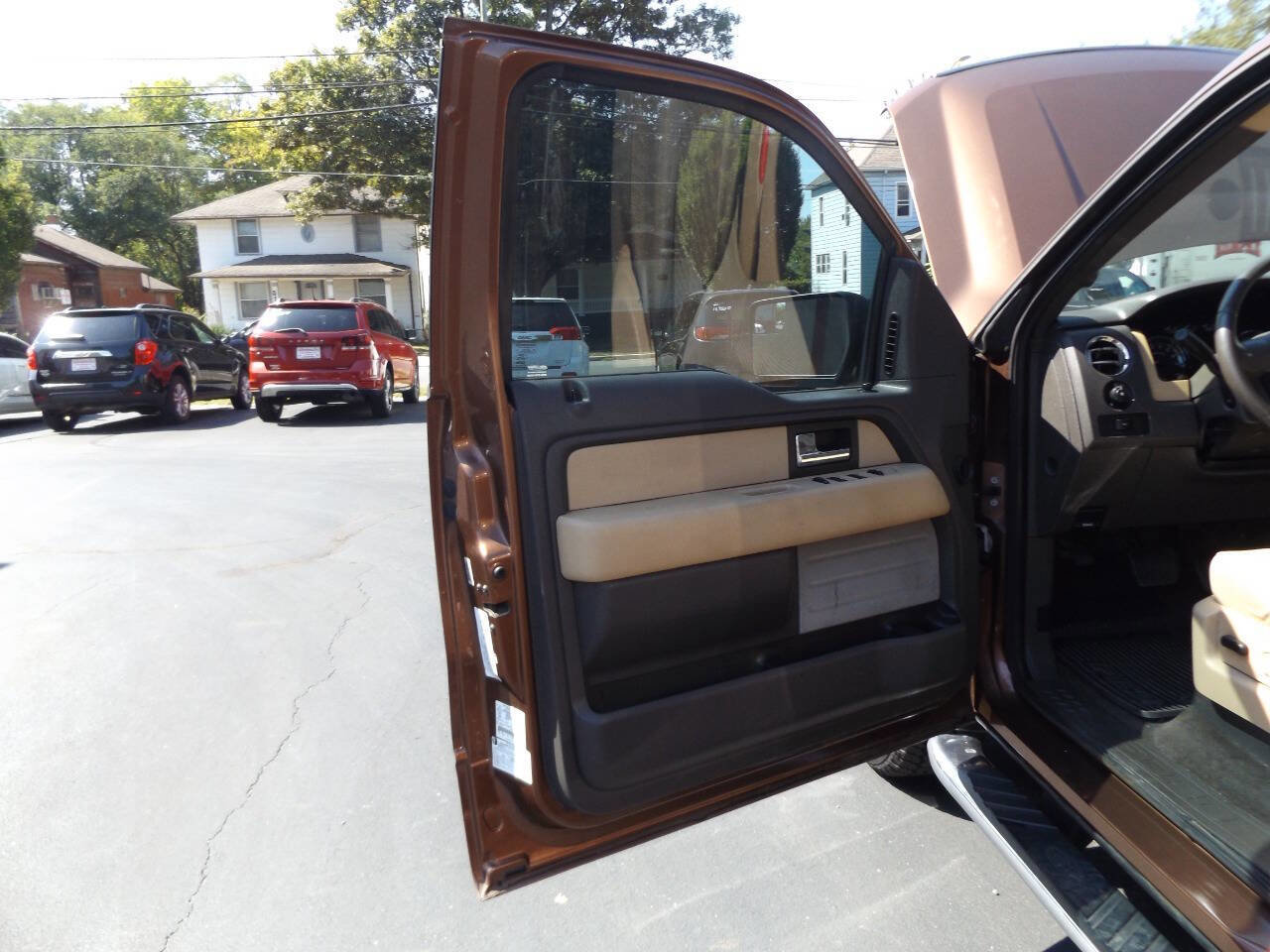 Used 2012 Ford F150 XLT w/ XTR Pkg image 18