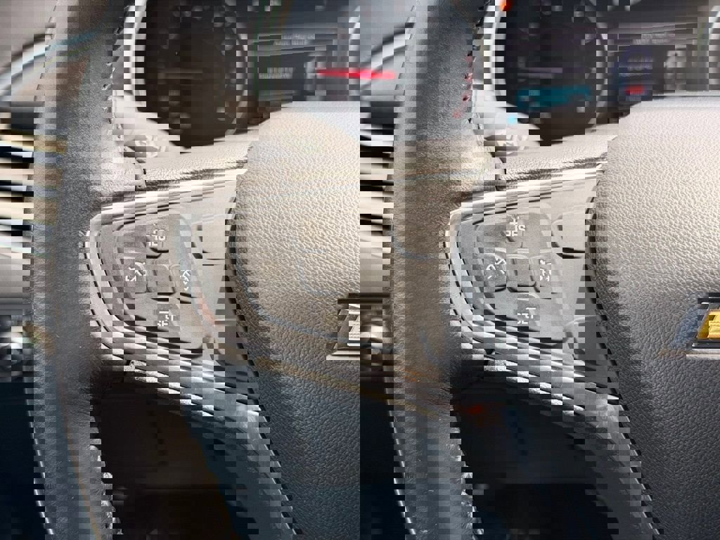 Used 2018 Chevrolet Malibu LT image 27