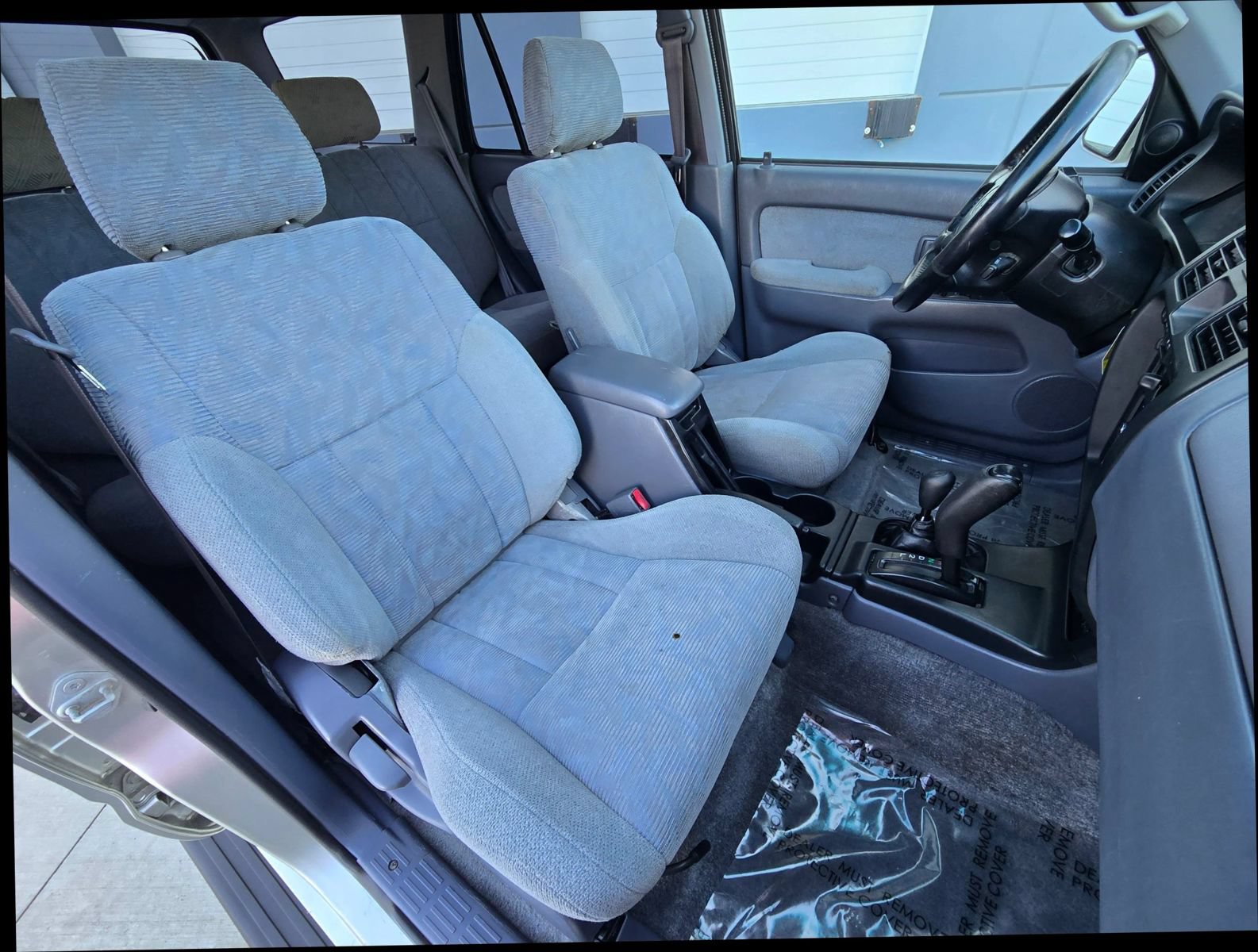 Used 2000 Toyota 4Runner SR5 w/ Upgrade Value Pkg 4 AWD/4WD image 15