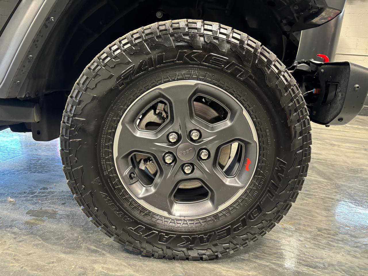 Used 2023 Jeep Gladiator Rubicon w/ LED Lighting Group image 17