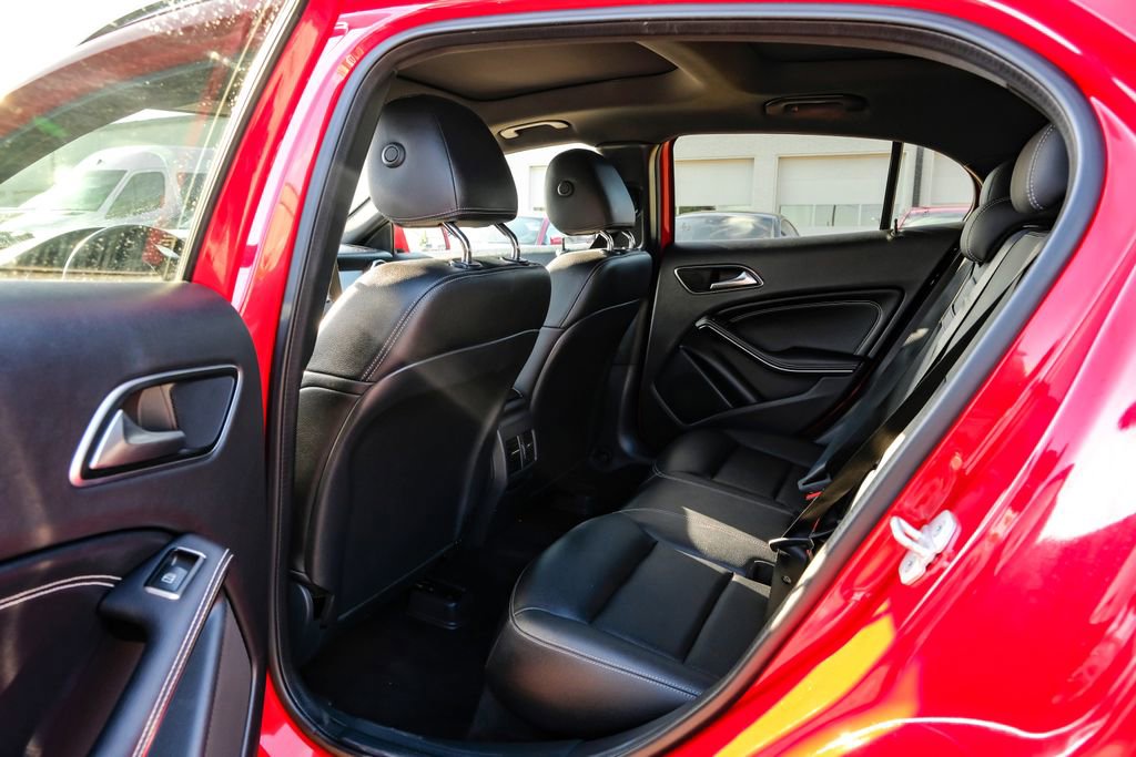 Used 2018 Mercedes-Benz GLA 250 image 38