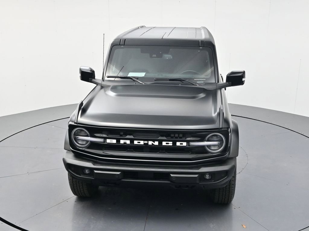 Used 2025 Ford Bronco Outer Banks w/ Matte Film Protection Package AWD/4WD image 39