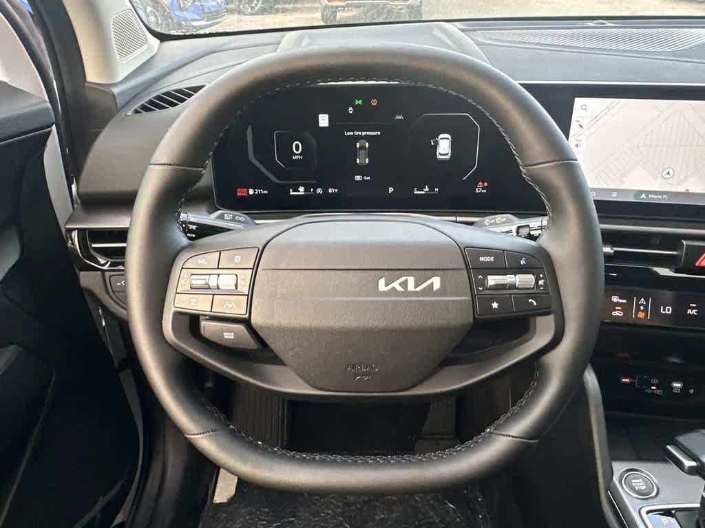 Certified 2026 Kia Sportage SX FWD image 15