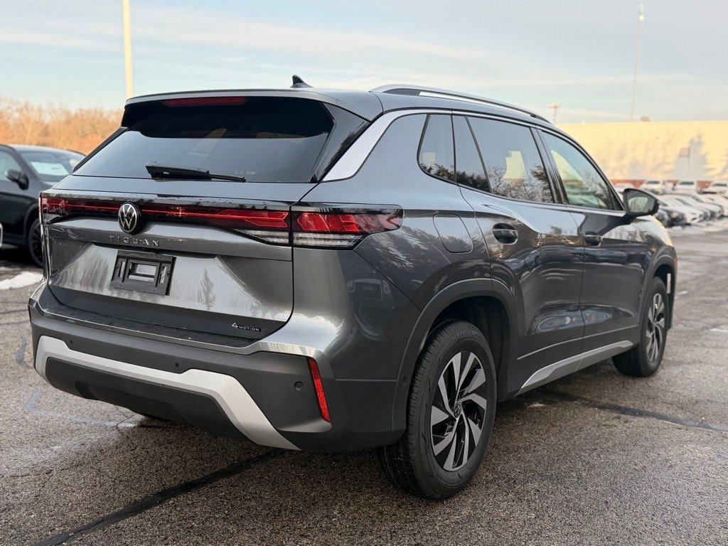 New 2026 Volkswagen Tiguan S AWD/4WD image 6