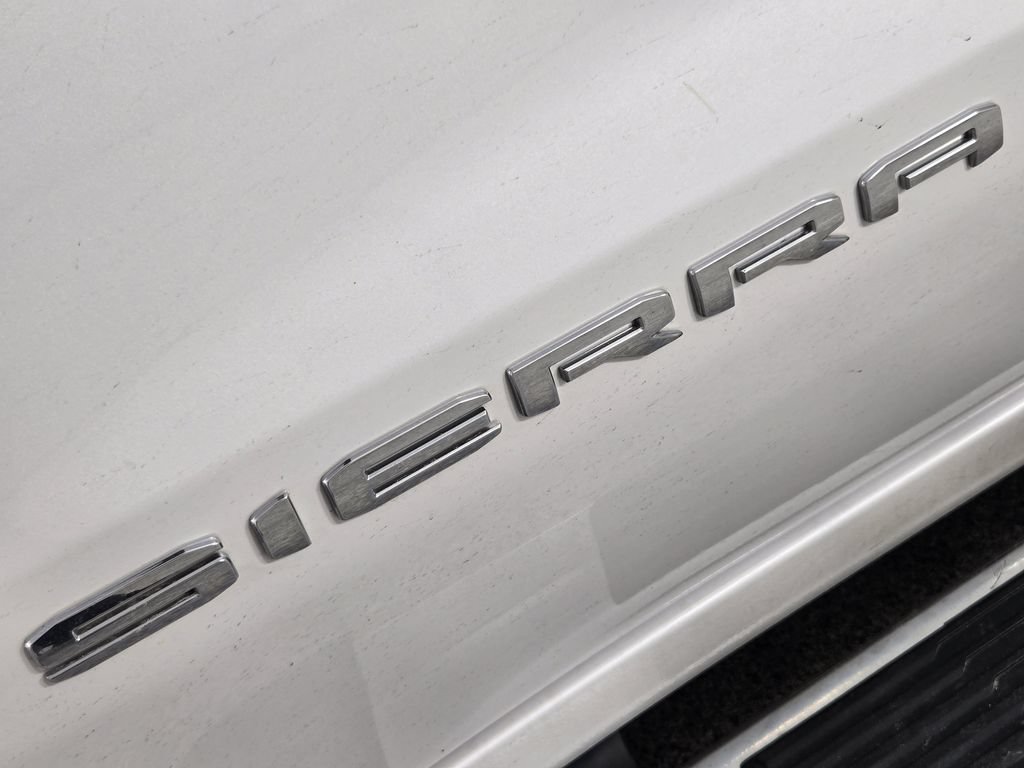 Used 2023 GMC Sierra 1500 SLT w/ SLT Premium Package AWD/4WD image 13