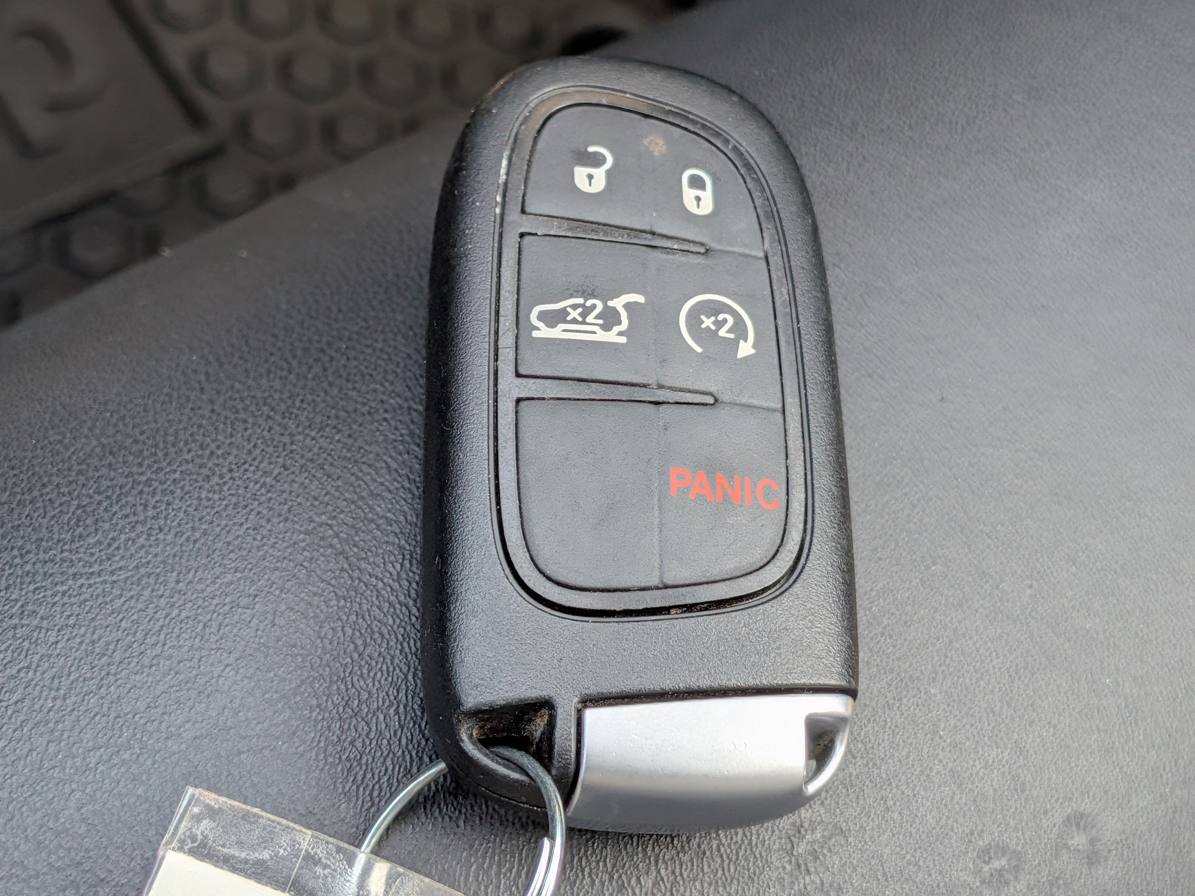 Used 2021 Jeep Cherokee Trailhawk w/ Sun, Sound & Nav Group AWD/4WD image 36