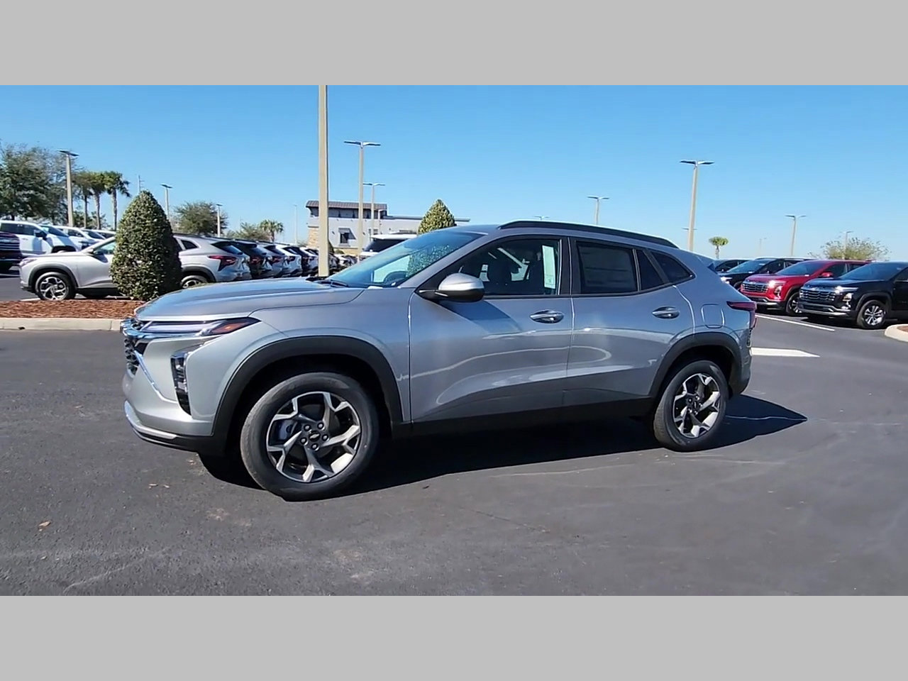 New 2026 Chevrolet Trax LT w/ Driver Confidence Package image 16