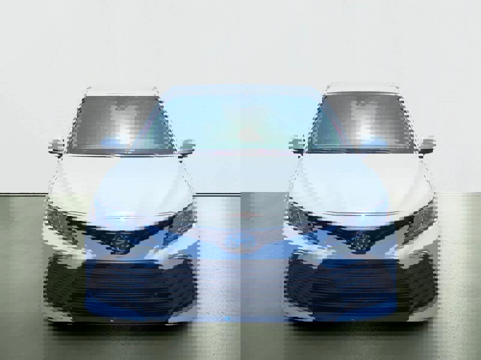 Used 2022 Toyota Camry LE FWD image 10