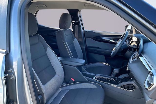 Used 2025 Chevrolet TrailBlazer LT image 27