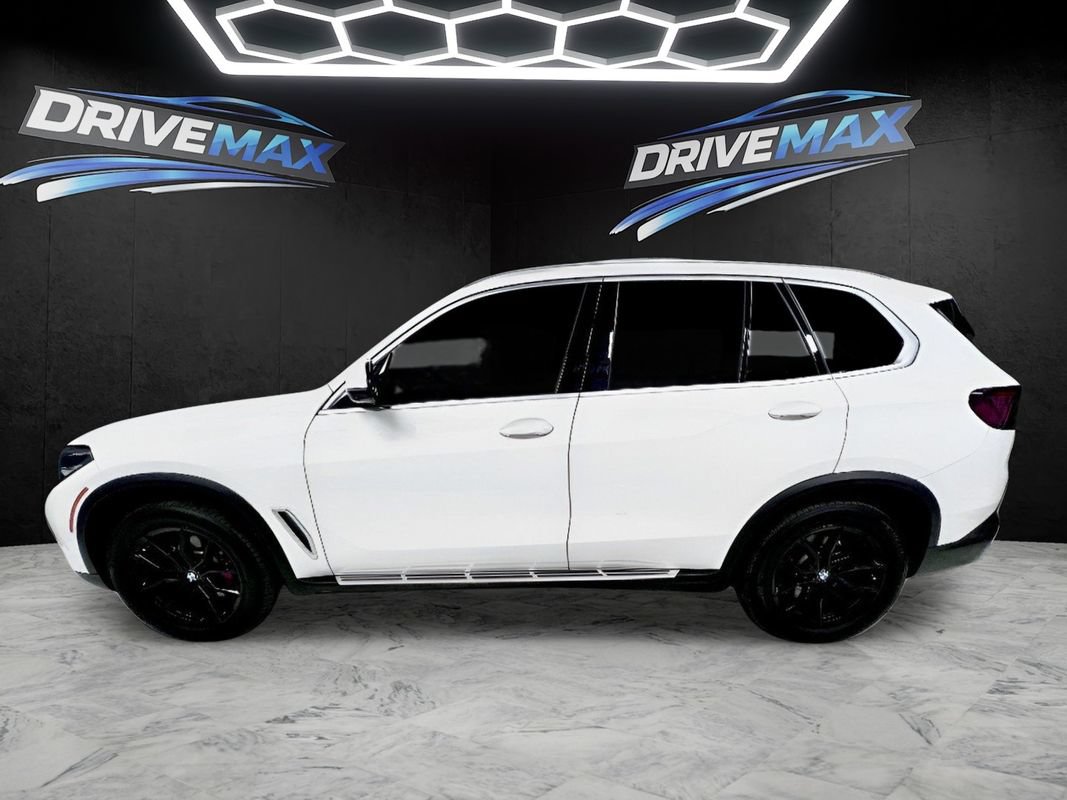 Used 2023 BMW X5 xDrive40i AWD/4WD image 2