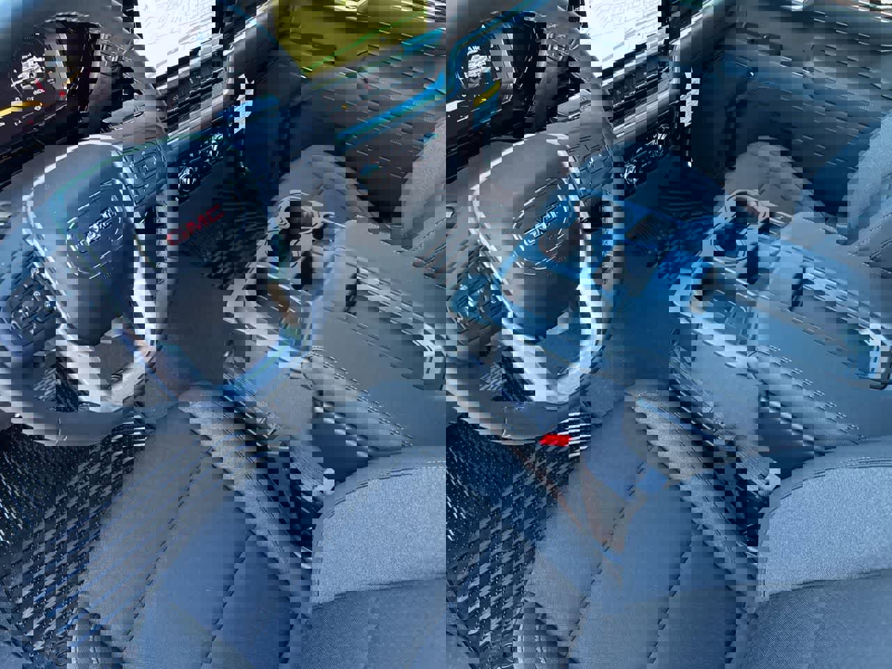 New 2026 GMC Sierra 1500 SLE w/ LPO, Black Badging Package image 17