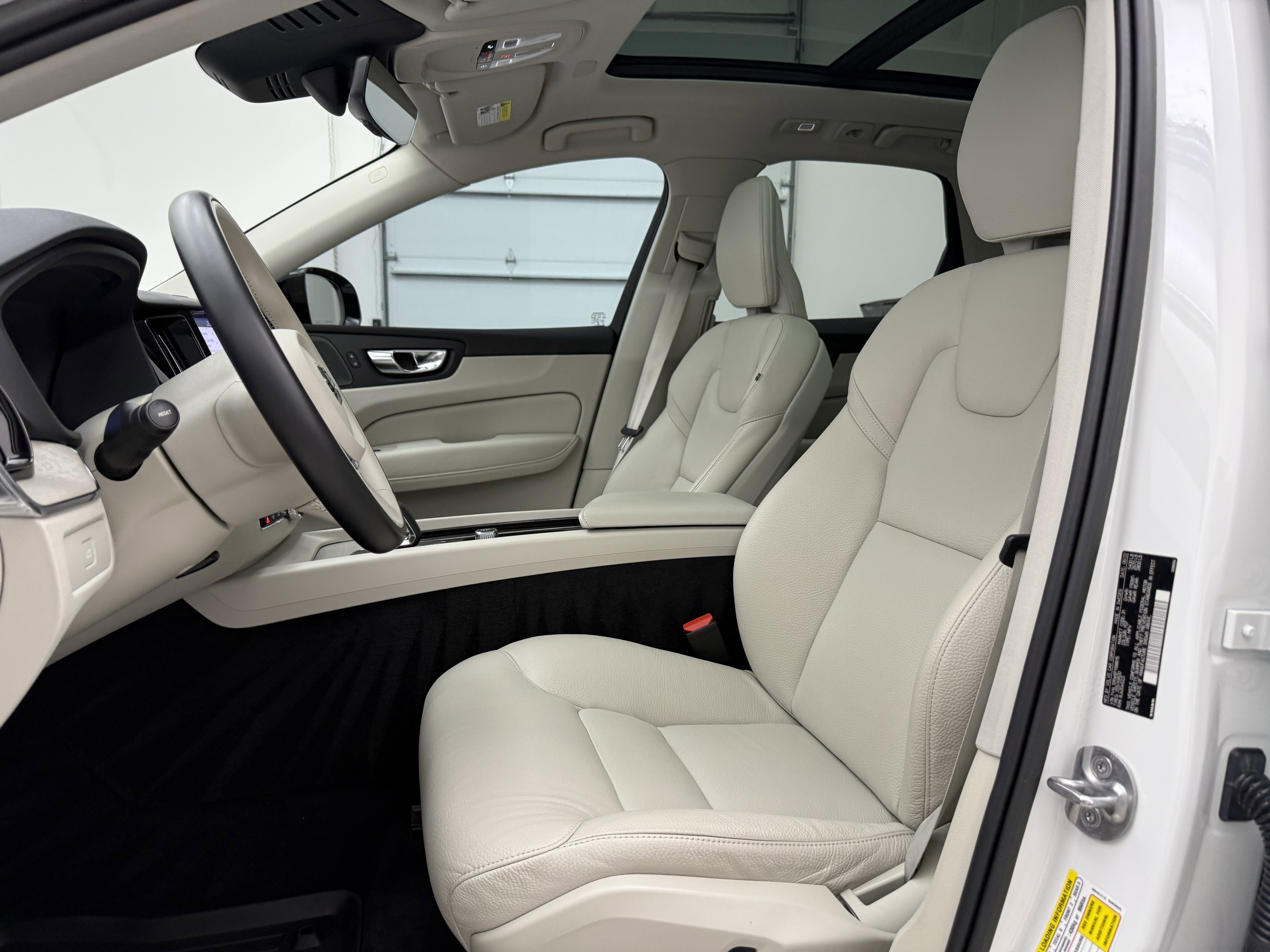 Certified 2023 Volvo XC60 B5 Plus w/ Climate Package image 12