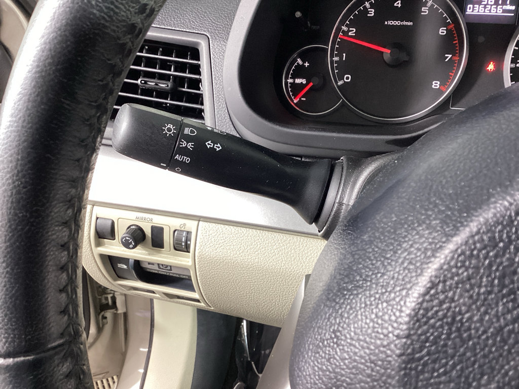 Used 2014 Subaru Legacy 2.5i Premium w/ Moonroof Package AWD/4WD image 20