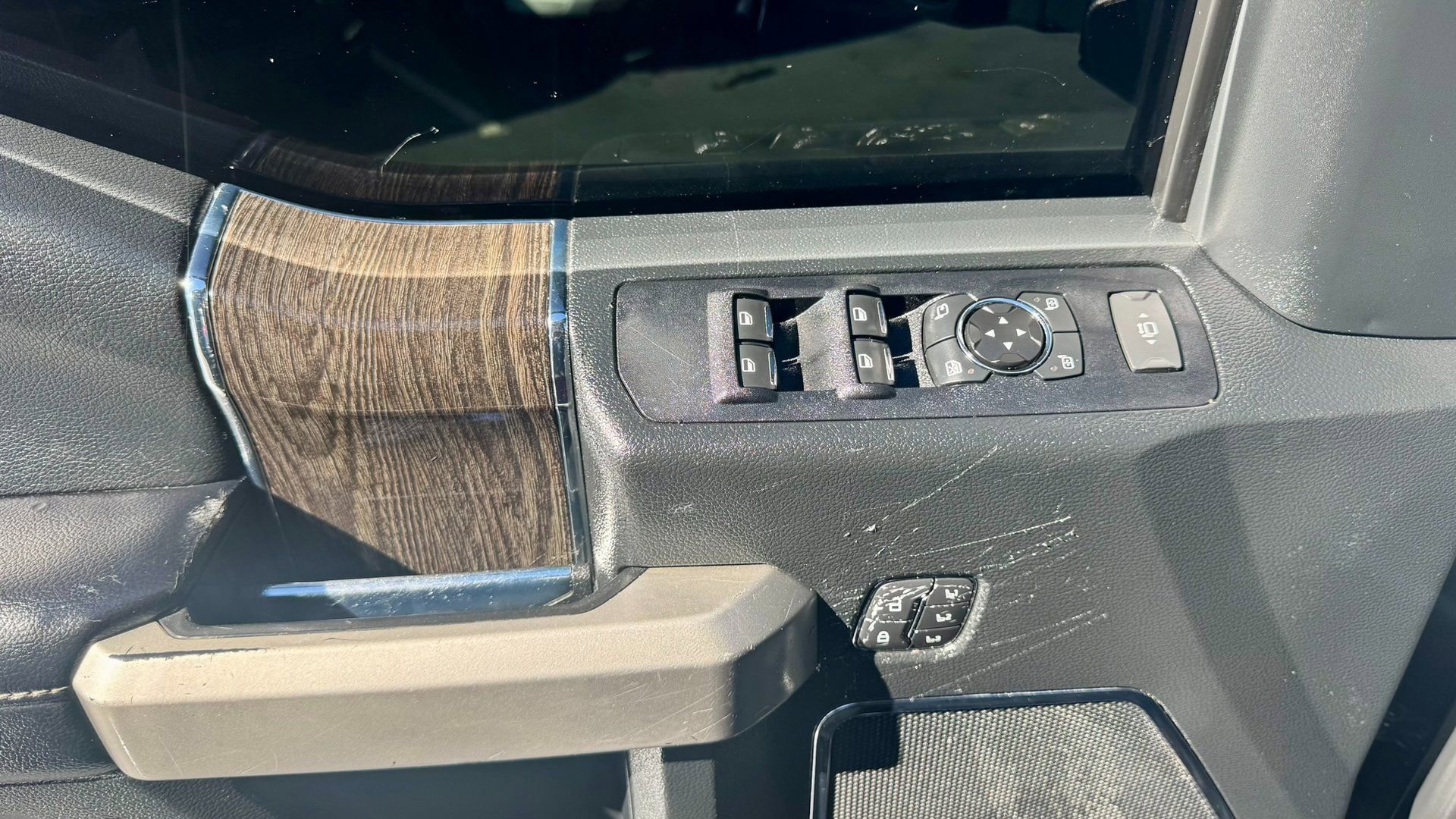 Certified 2021 Ford F250 Lariat w/ Lariat Ultimate Package image 36