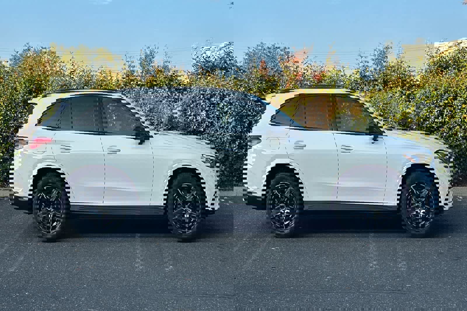 New 2026 Mercedes-Benz GLC 300 4MATIC image 2