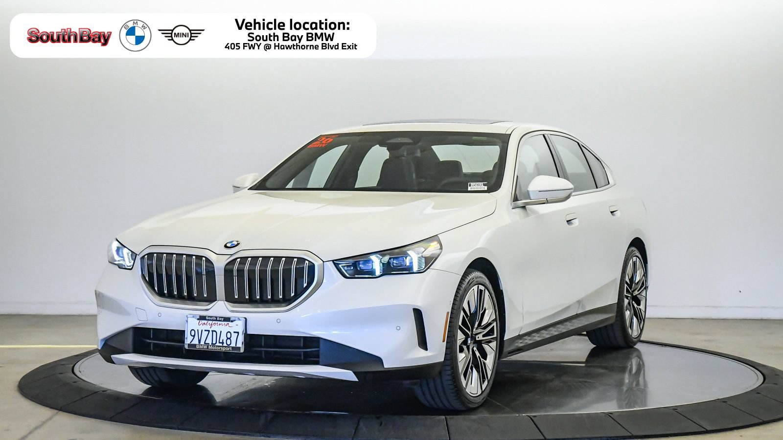 Used 2026 BMW 530i RWD image 1