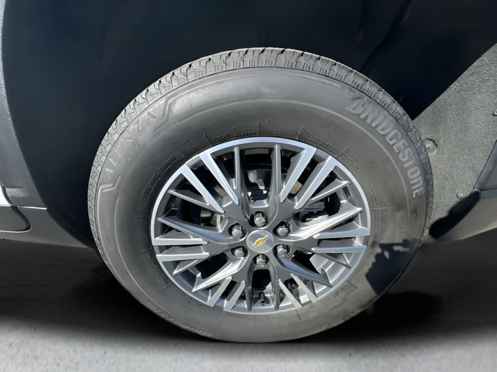 Certified 2025 Chevrolet Traverse LT image 32