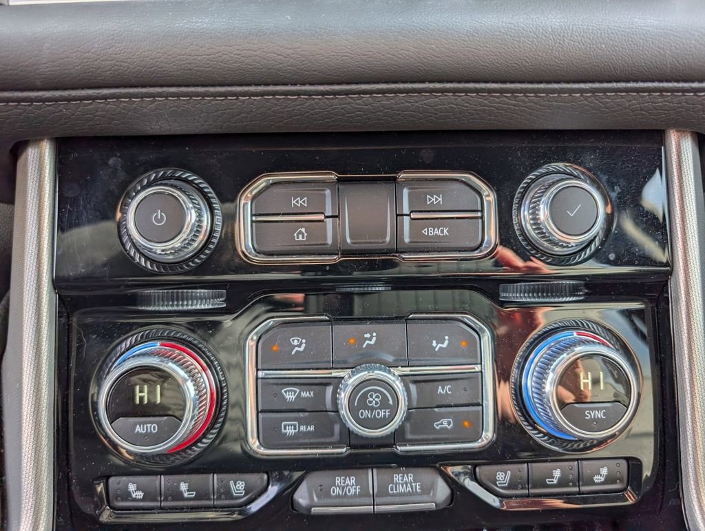 Used 2024 GMC Yukon XL Denali image 21