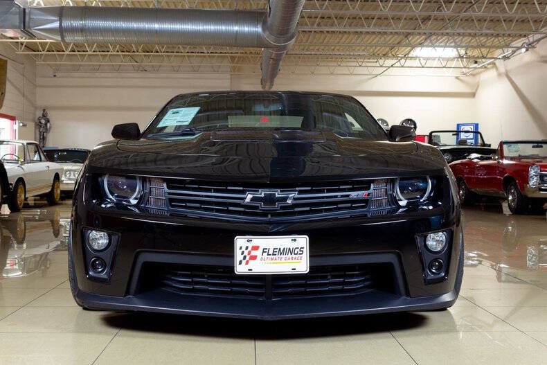 Used 2013 Chevrolet Camaro ZL1 RWD image 30