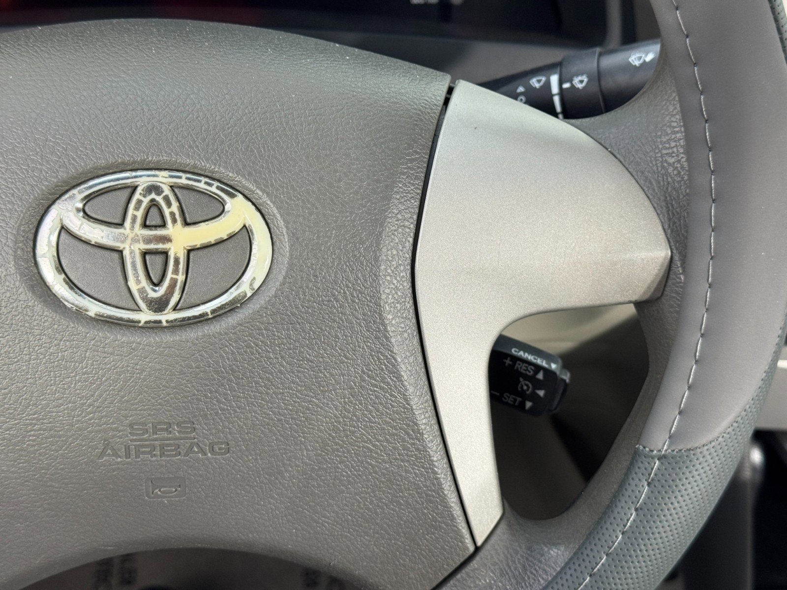 Used 2011 Toyota Camry LE w/ LE Extra-Value Pkg image 18