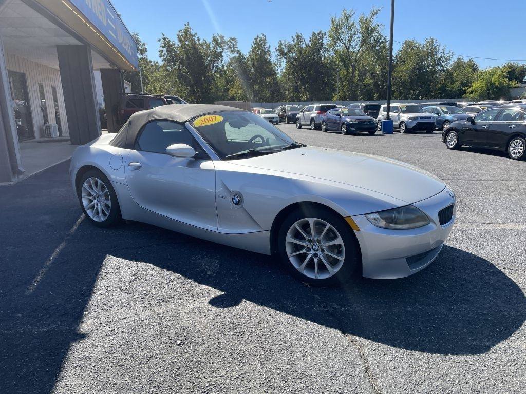 Used 2007 BMW Z4 3.0i RWD image 4