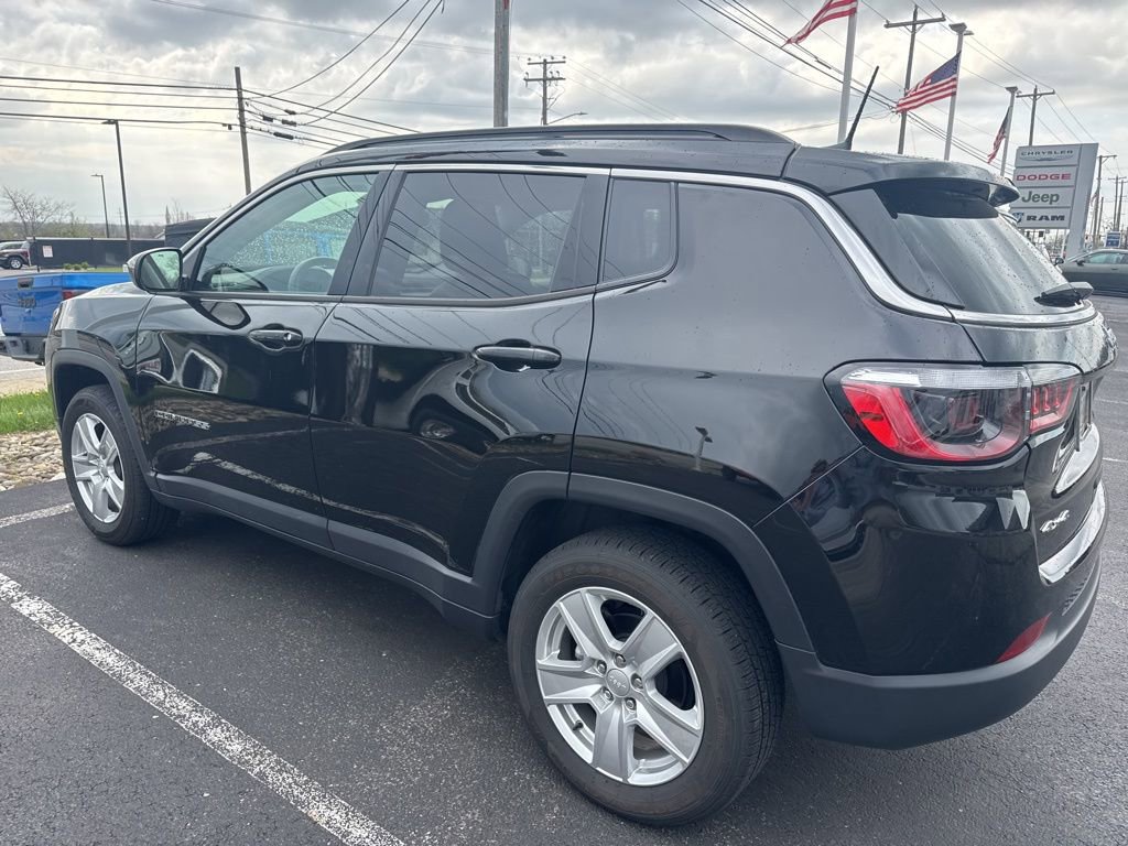 Used 2022 Jeep Compass Latitude w/ Sun and Sound Group image 10