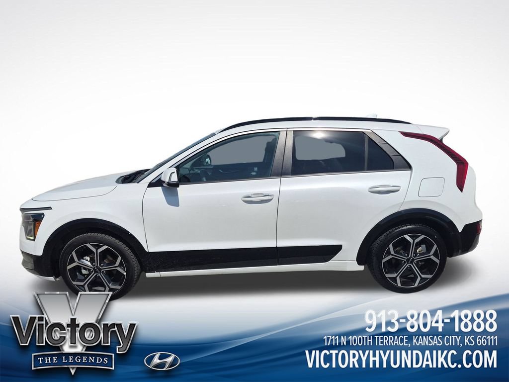 Used 2023 Kia Niro SX Touring FWD video 2