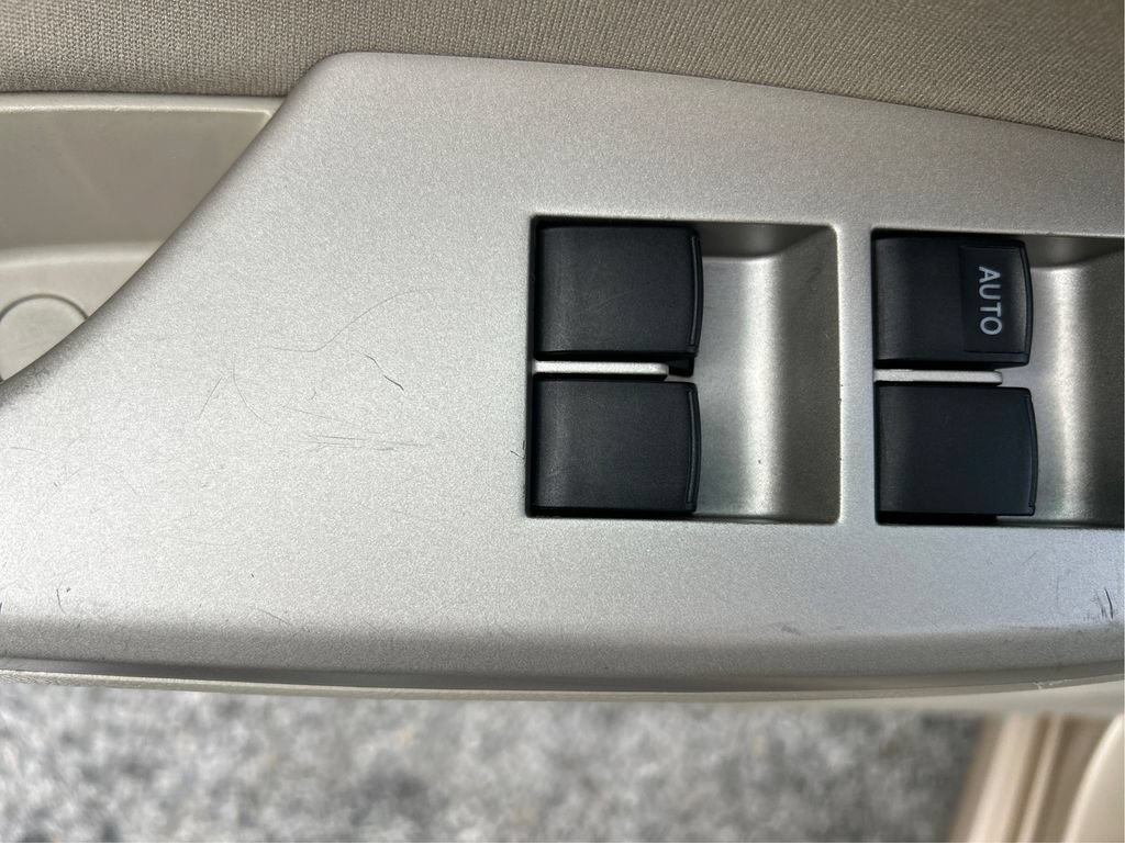 Used 2011 Toyota Corolla LE FWD image 44