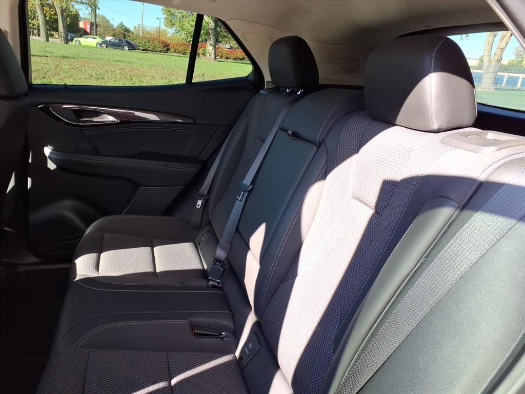 Used 2022 Buick Envision Preferred image 24