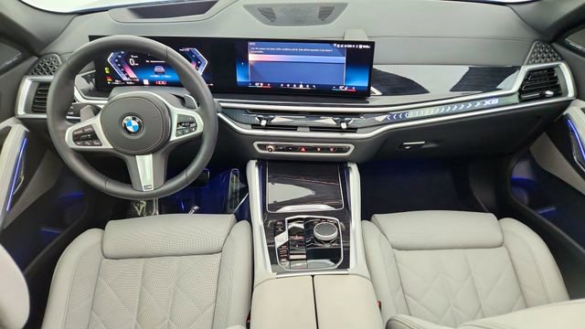 Used 2026 BMW X6 xDrive40i w/ Climate Comfort Package image 21