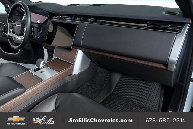 Used 2024 Land Rover Range Rover SE image 24