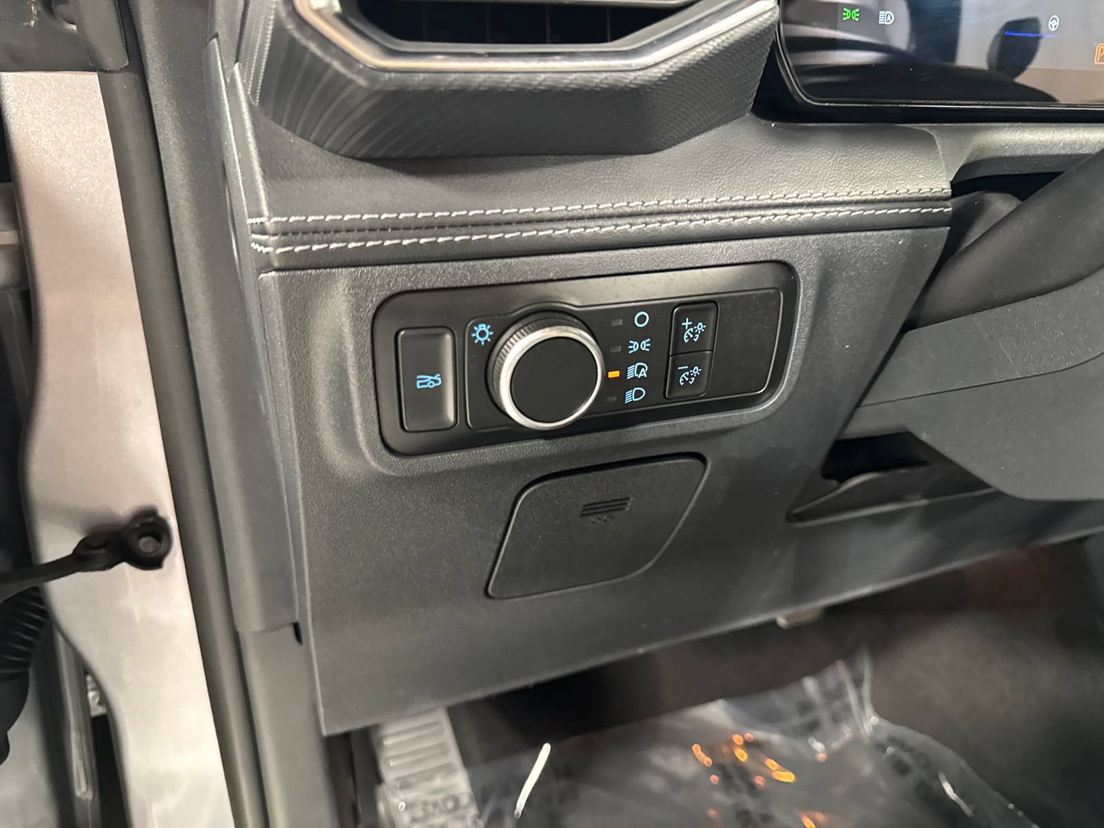 Used 2024 Ford Mustang Premium RWD image 18